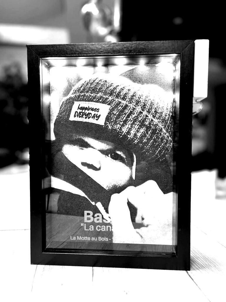 Portrait photogravure sous verre