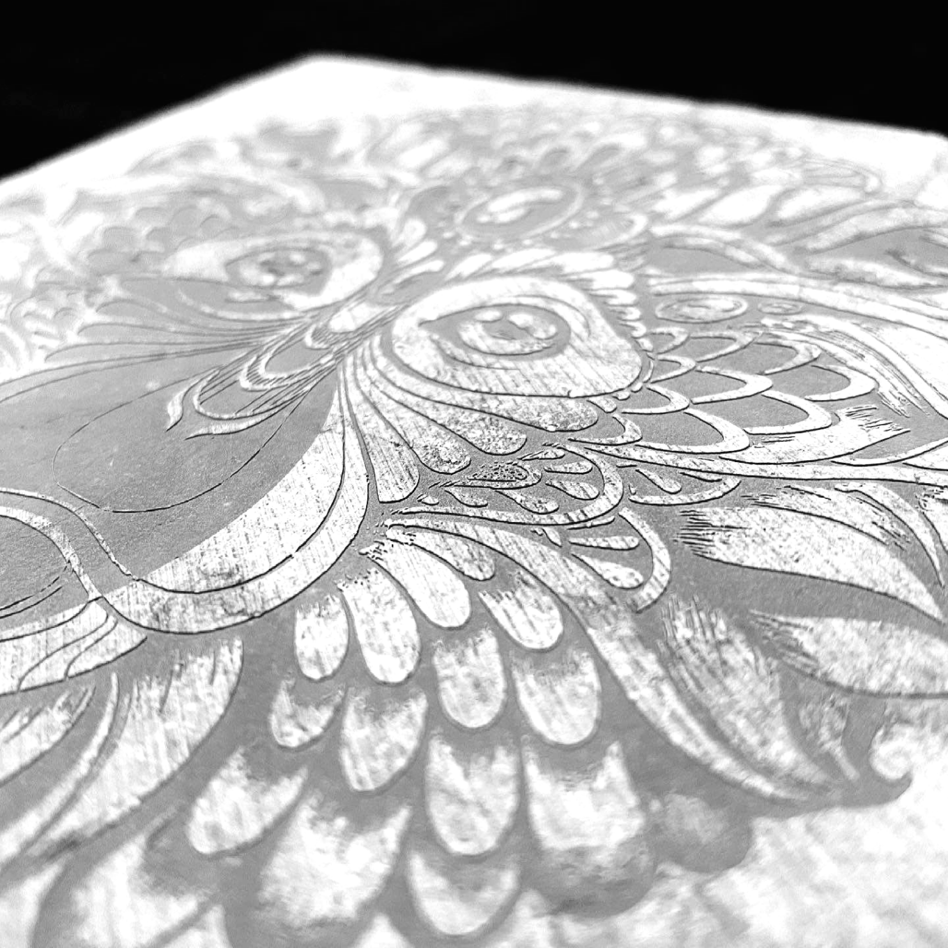 Gravure laser sur pierre bleue